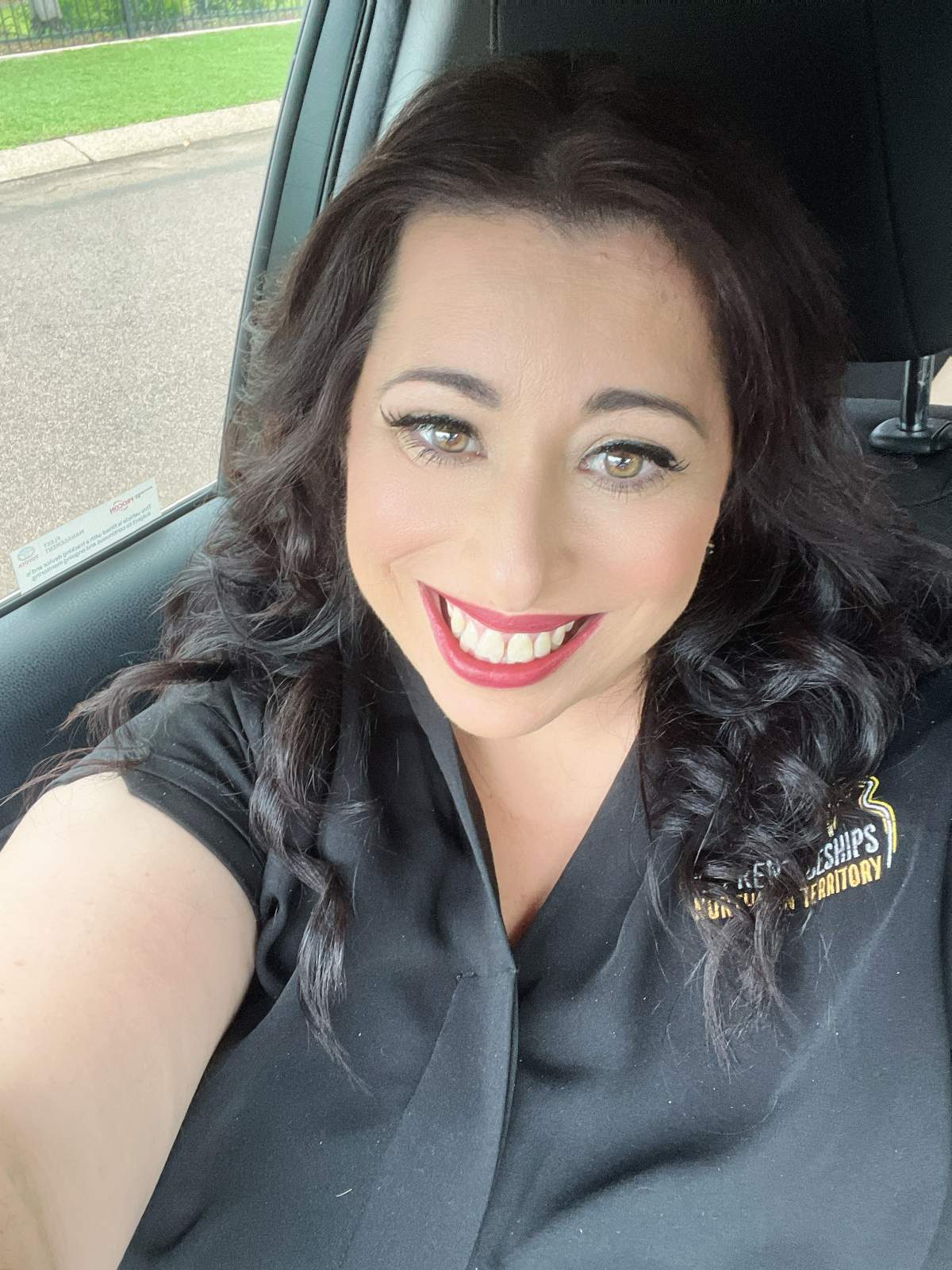 Samantha Lelekis